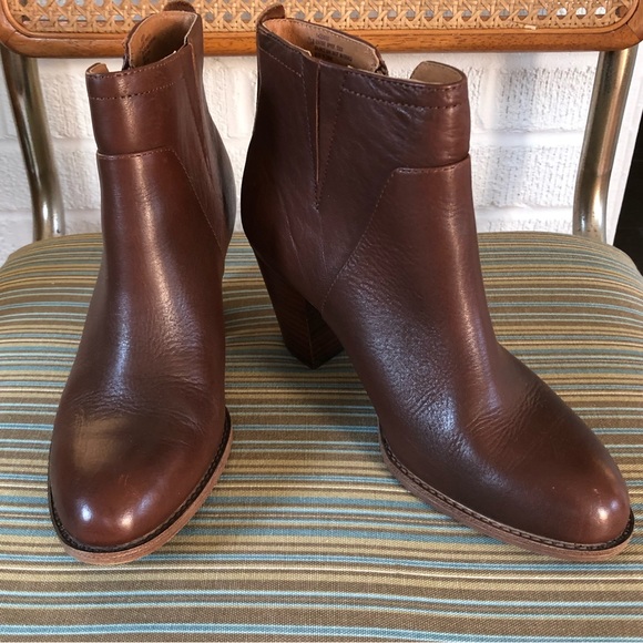Sofft Shoes - Sofft Women’s Brown Leather Boots NWOT